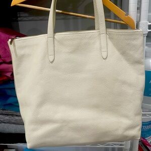 Cuyana zippered leather tote (discontinued)